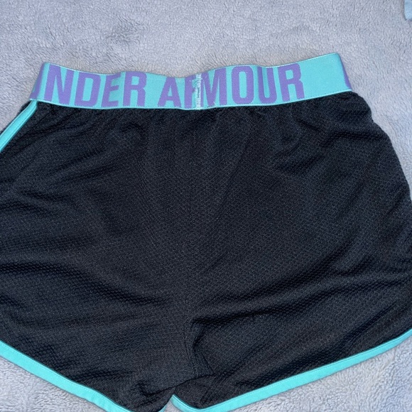 Under armour athletic shorts - Picture 2 of 2